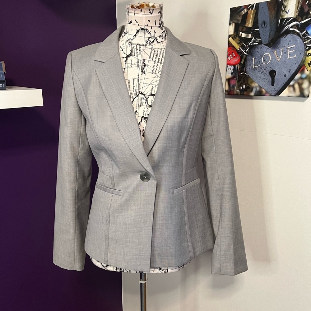 Classiques Entier 2 Piece Suit - Picture 1 of 11